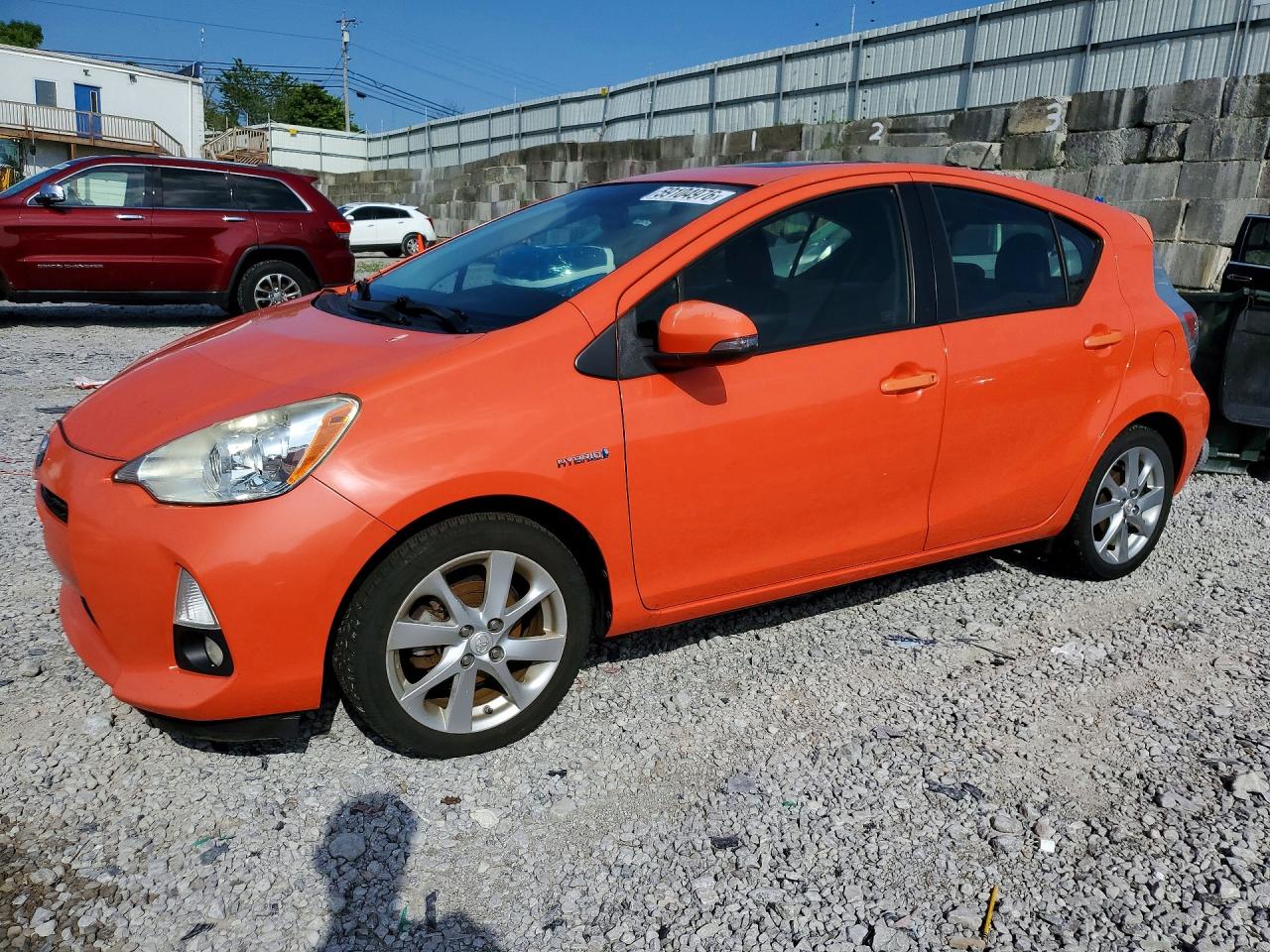 2014 Toyota Prius Two, VIN JTDKDTB39E1083645 — Front end