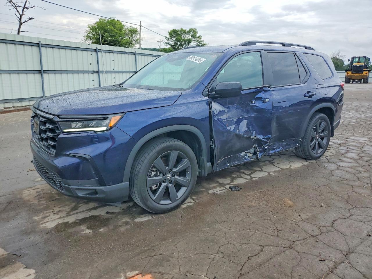 2025 Honda Pilot Sport, VIN 5FNYG2H33SB008672 — Side