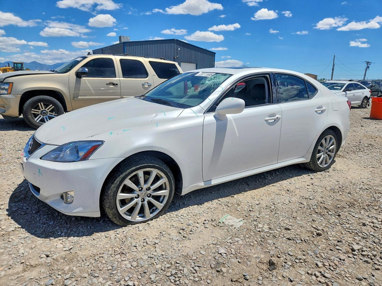 2008 Lexus IS 250, VIN JTHCK262082020503 — Вандализм