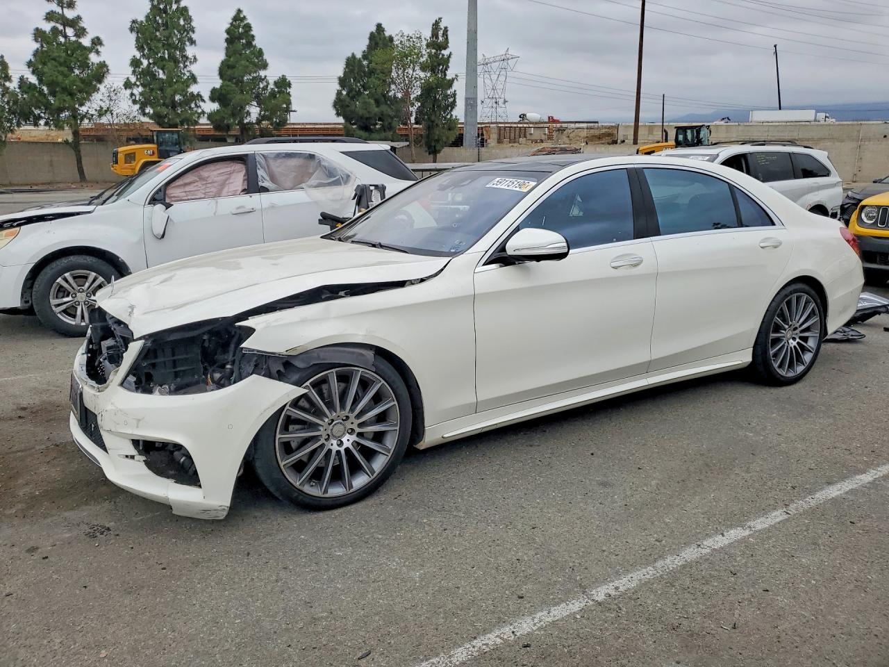 2016 Mercedes-Benz S 550e, VIN WDDUG6DB4GA245678 — Front end