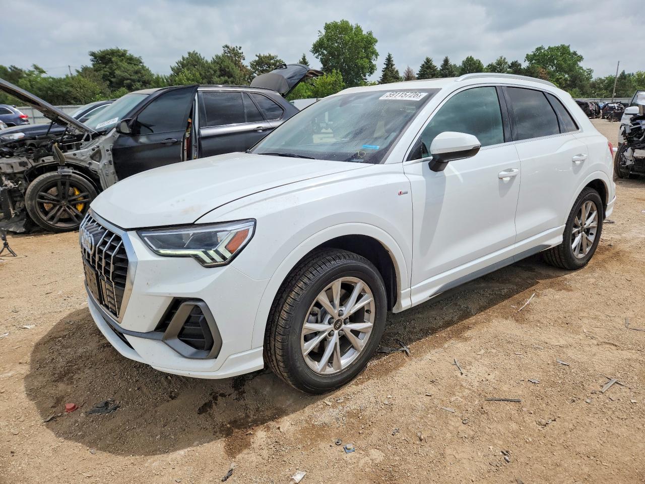 2023 Audi Q3 S line Premium, VIN WA1DECF34P1044118 — Перед