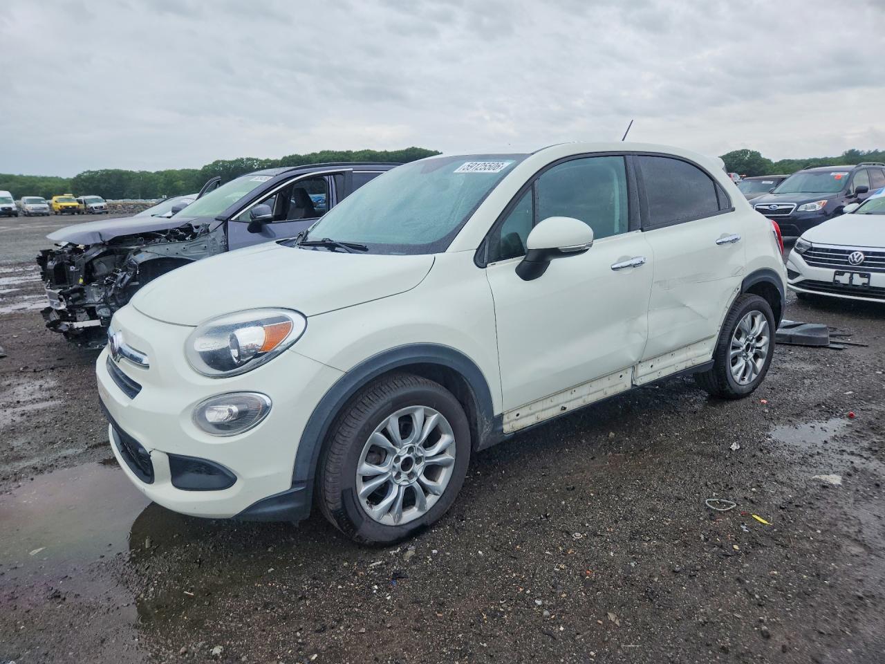2016 FIAT 500X Easy, VIN ZFBCFXBTXGP468530 — Minor dents and scratches