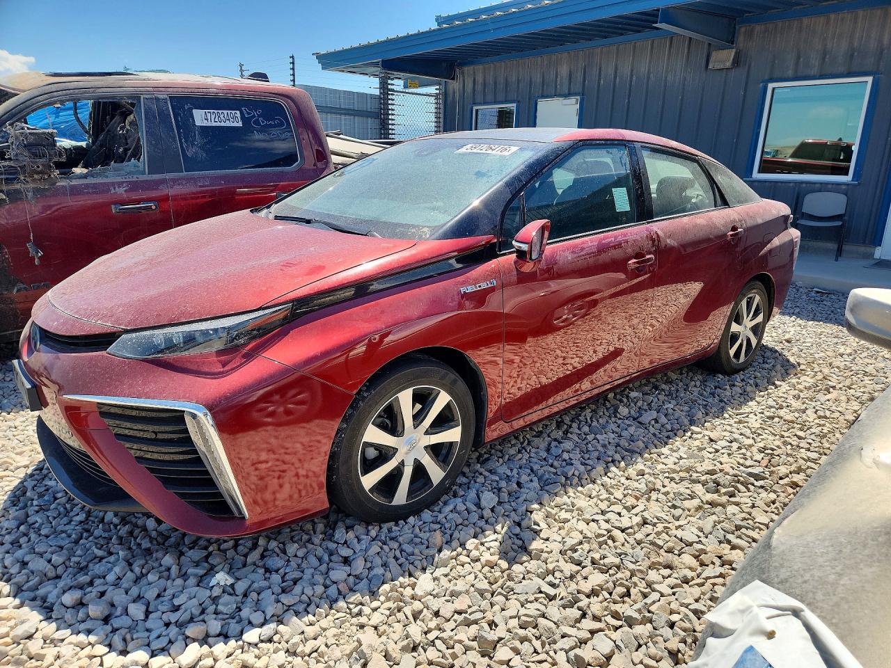 2019 Toyota Mirai, VIN JTDBVRBD0KA007624 — Перед