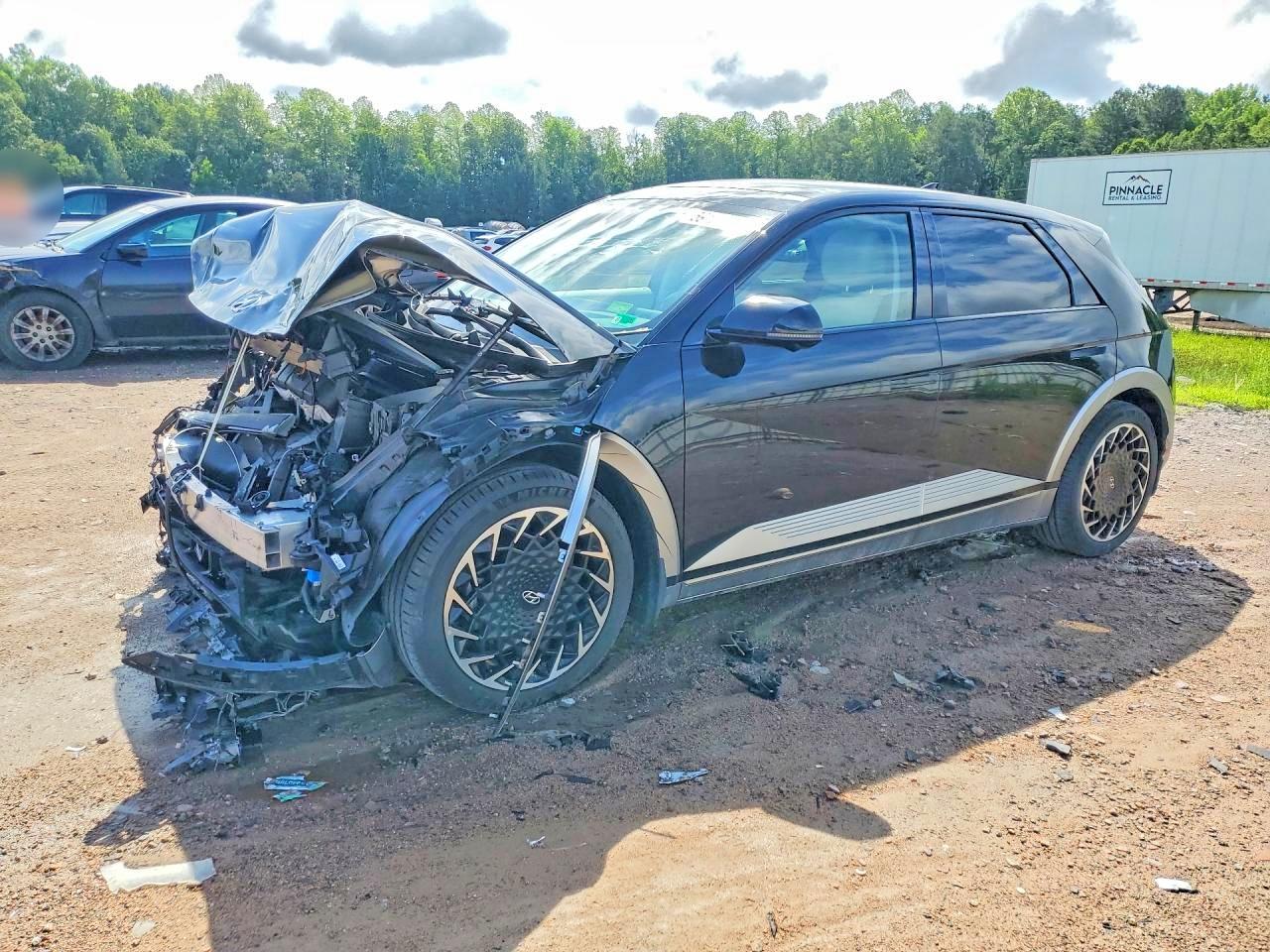 2022 Hyundai Ioniq 5 Limited, VIN KM8KRDAF9NU072318 — Front end