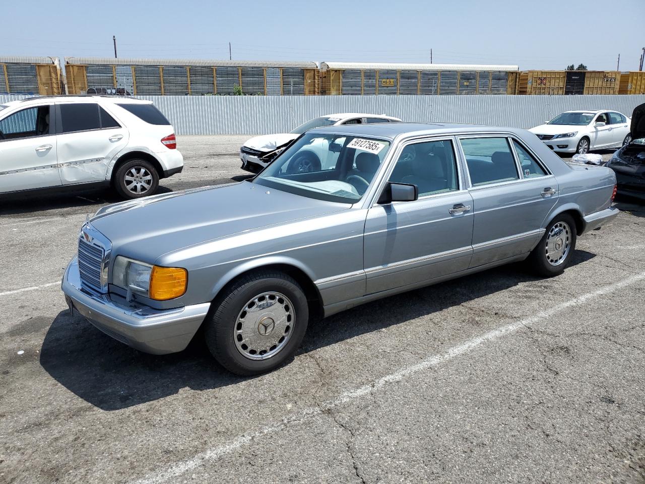 1988 Mercedes-Benz 560, VIN WDBCA39D7JA398223 — Auction photo