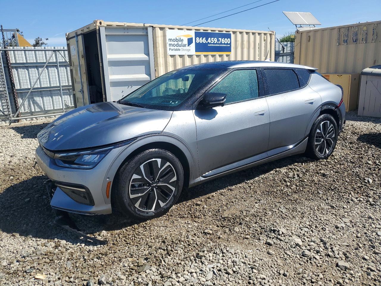 2022 Kia EV6 GT-Line, VIN KNDC44LAXN5061945 — Front end