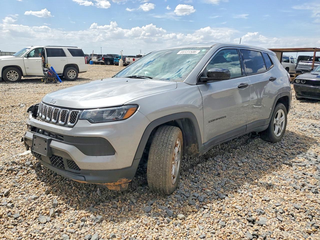 2023 Jeep Compass Sport, VIN 3C4NJDAN6PT524447 — Side