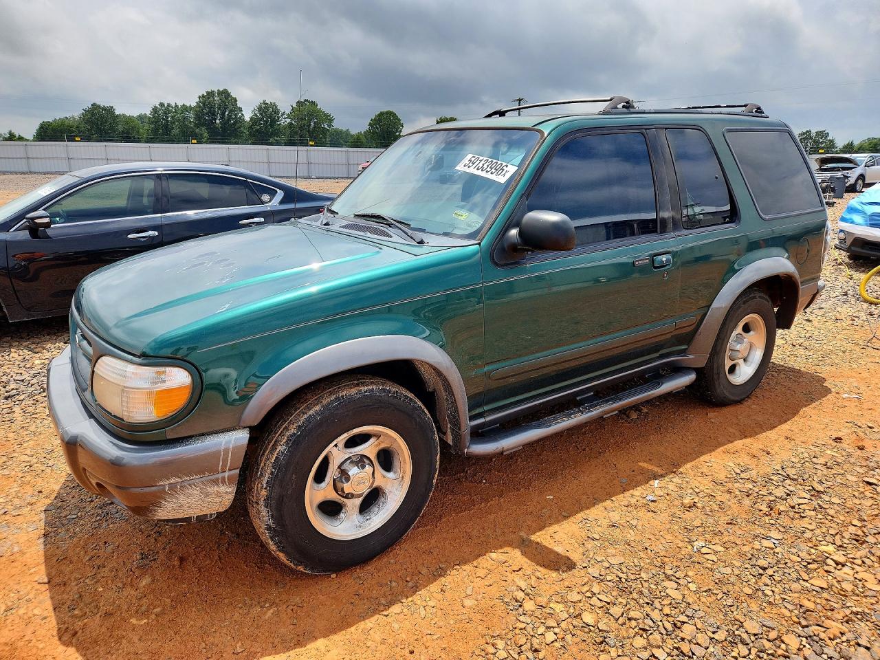 2000 Ford Explorer, VIN 1FMDU70E5YUA84746 — Mechanical