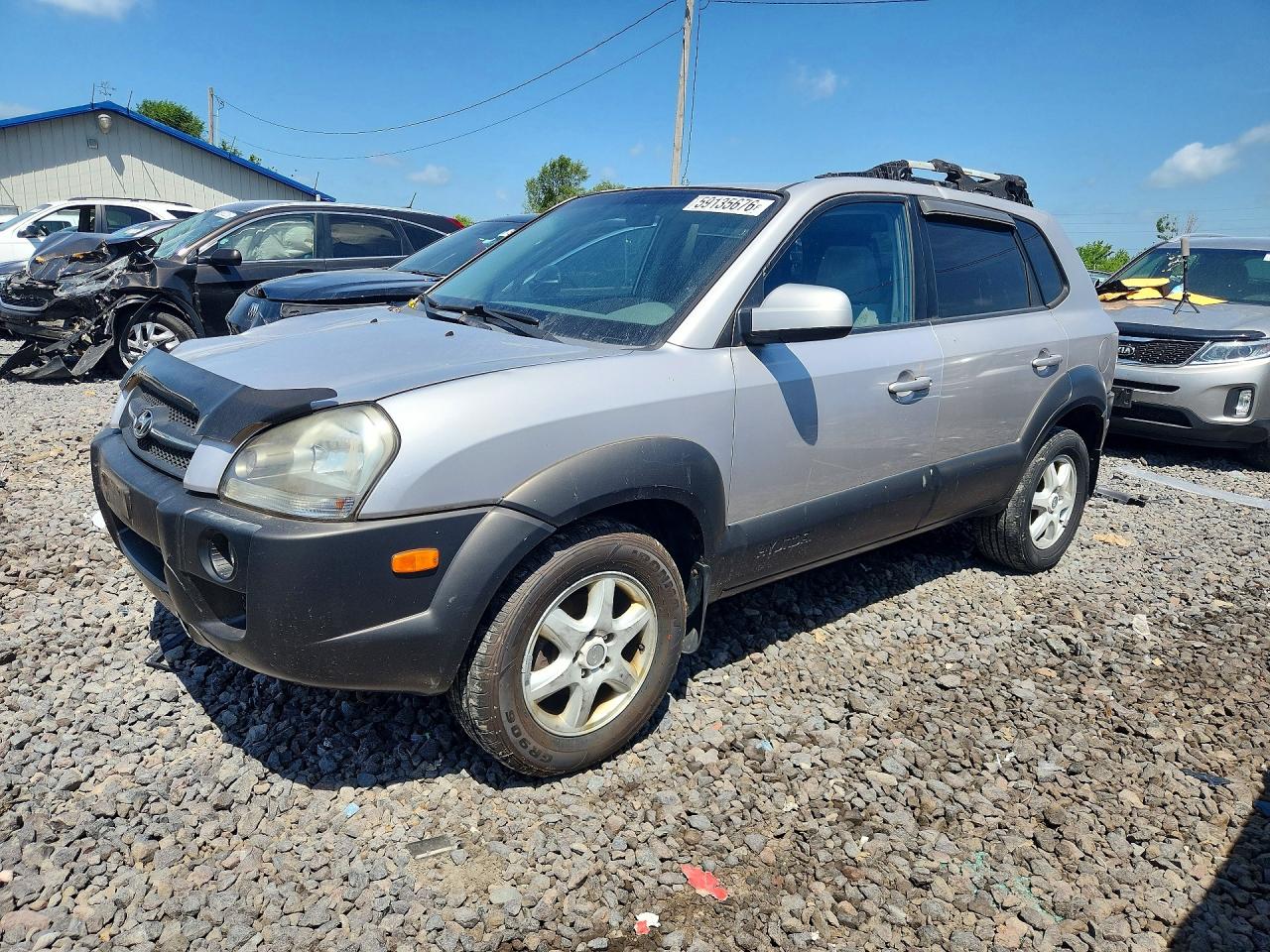 2005 Hyundai Tucson GLS, VIN KM8JN12D25U183876 — Перед