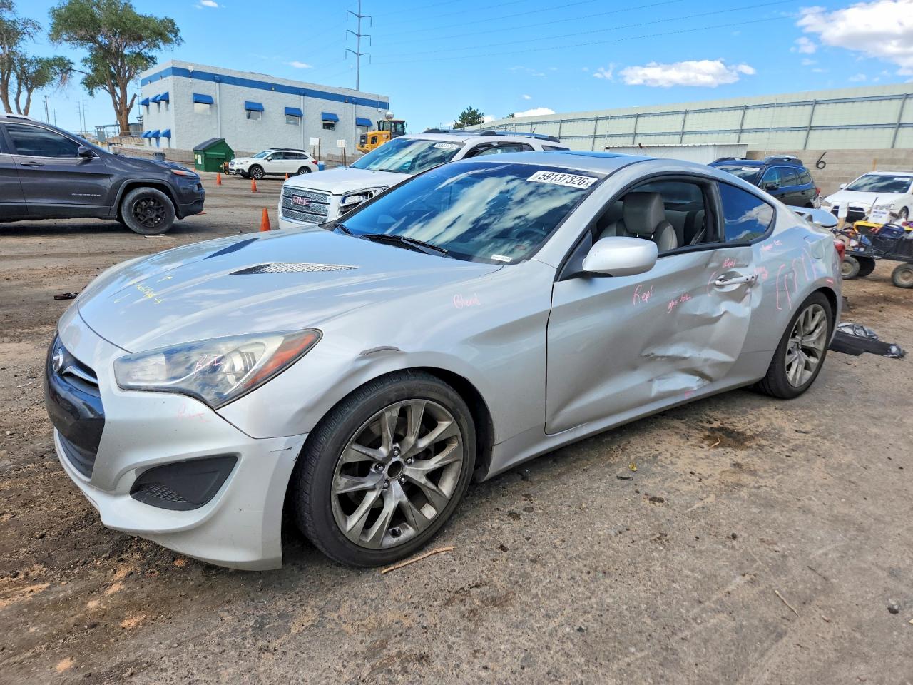 2013 Hyundai Genesis Coupe Premium, VIN KMHHT6KD3DU094124 — Side