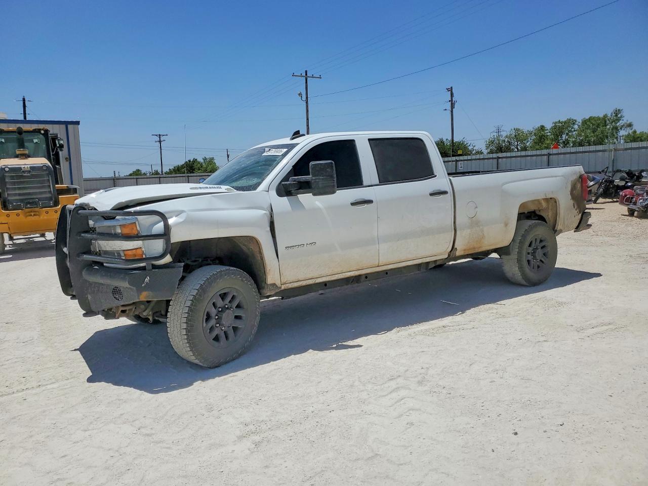2019 Chevrolet Silverado 3500HD Work Truck, VIN 1GC4KVCY0KF253121 — Перед