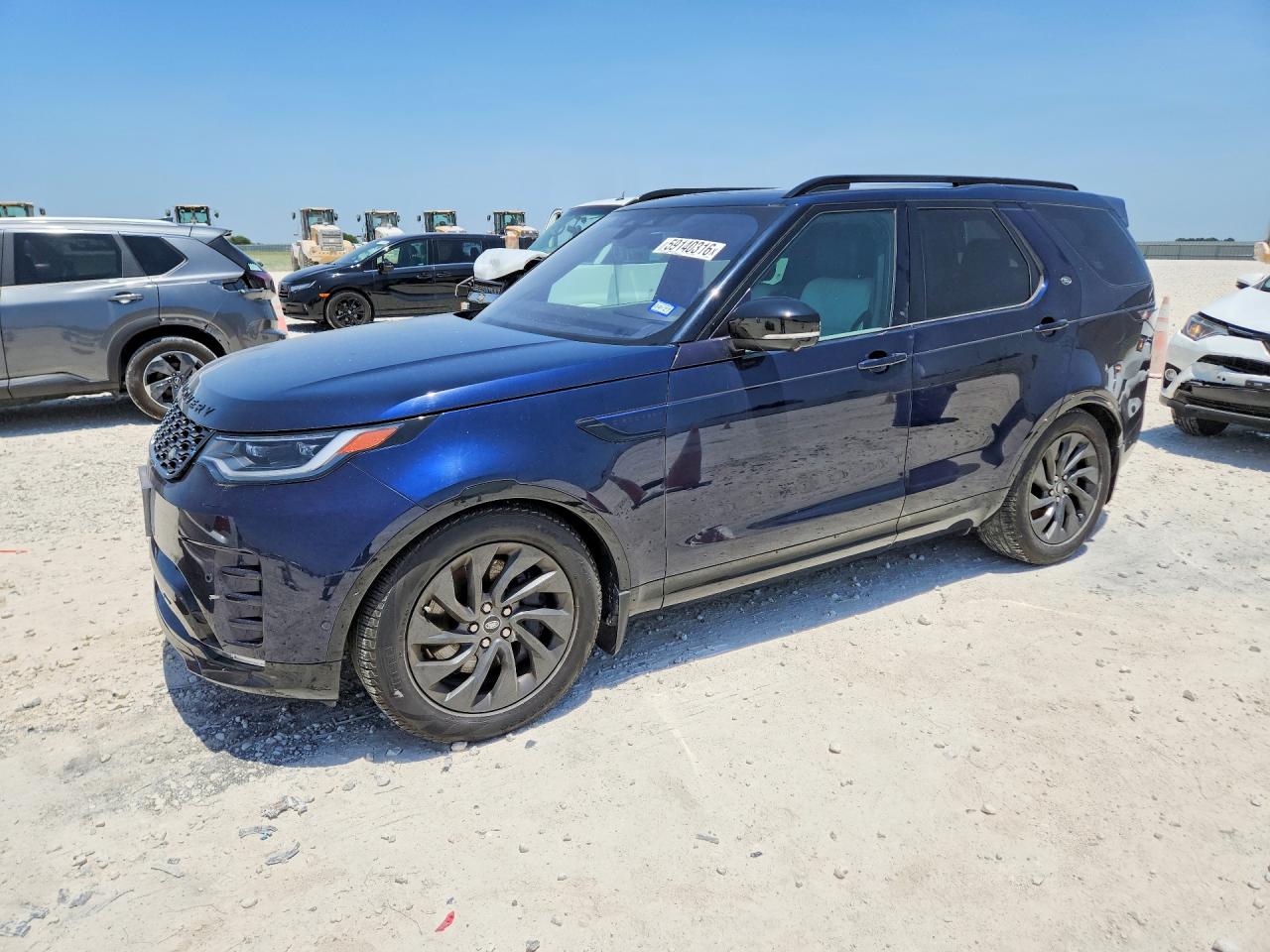 2023 Land Rover Discovery S R-Dynamic, VIN SALRT4EUXP2483795 — Rear end