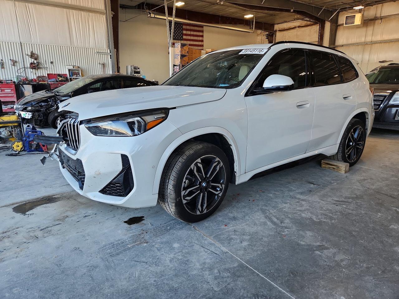 2023 BMW X1 xDrive28i, VIN WBX73EF05P5X61794 — Front end