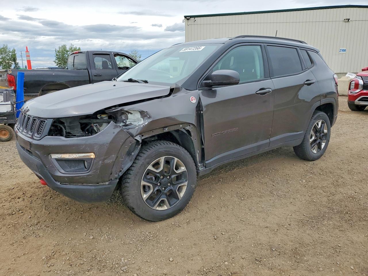 2017 Jeep Compass Trailhawk, VIN 3C4NJDDB2HT630493 — Front end