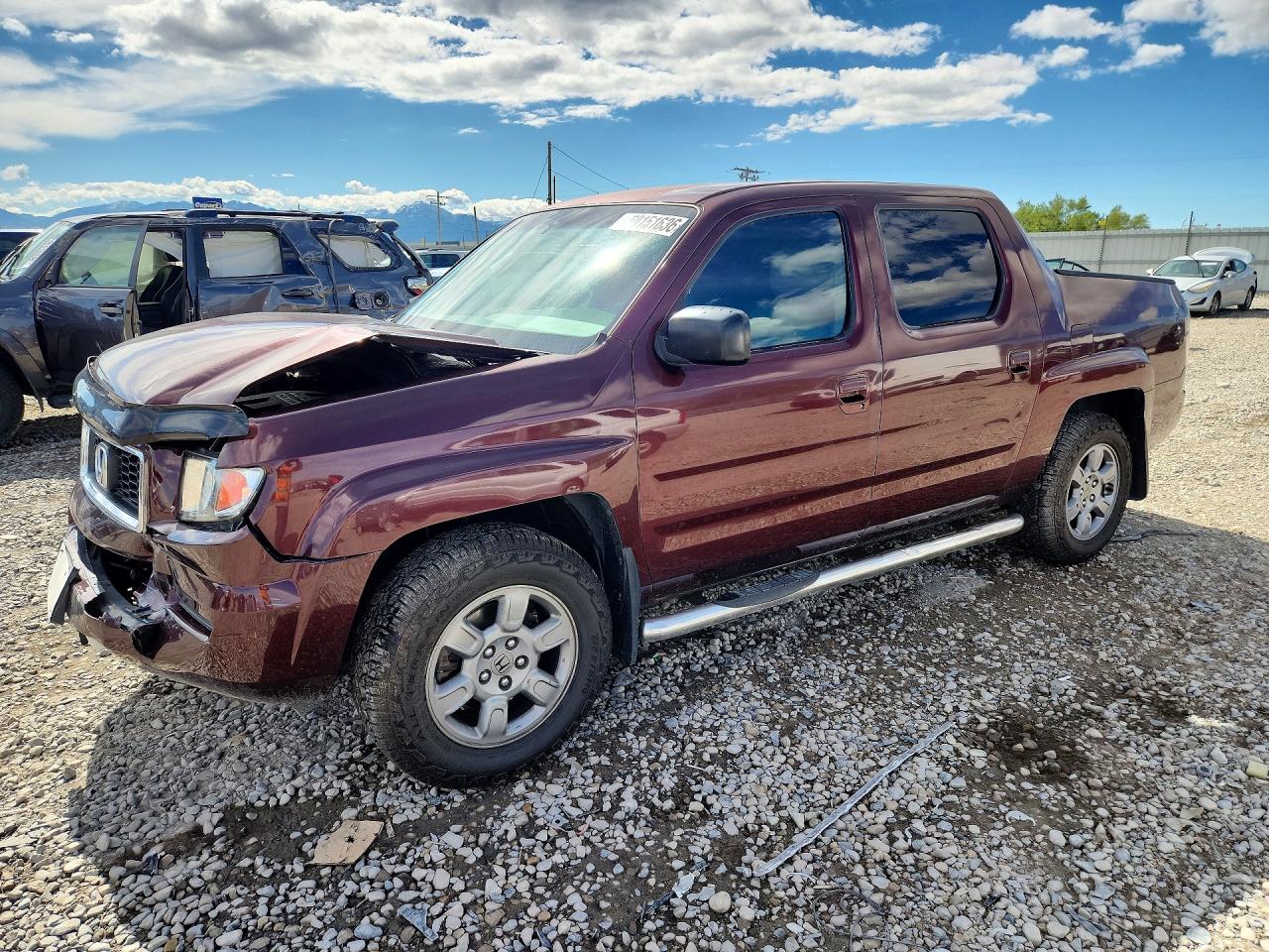 2007 Honda Ridgeline RTX, VIN 2HJYK16347H527657 — Front end