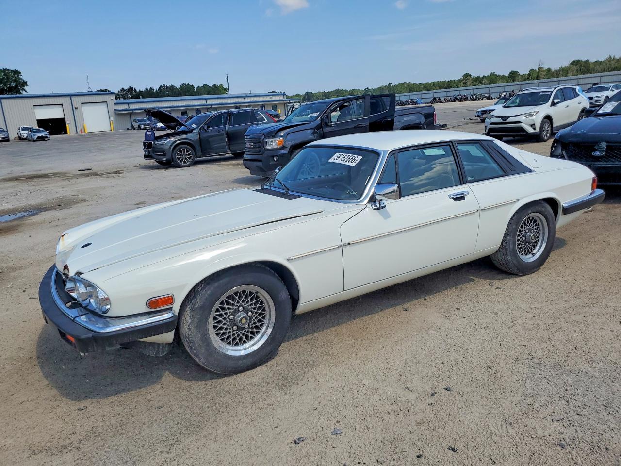 1989 Jaguar XJS, VIN SAJNA5840KC156954 — Side