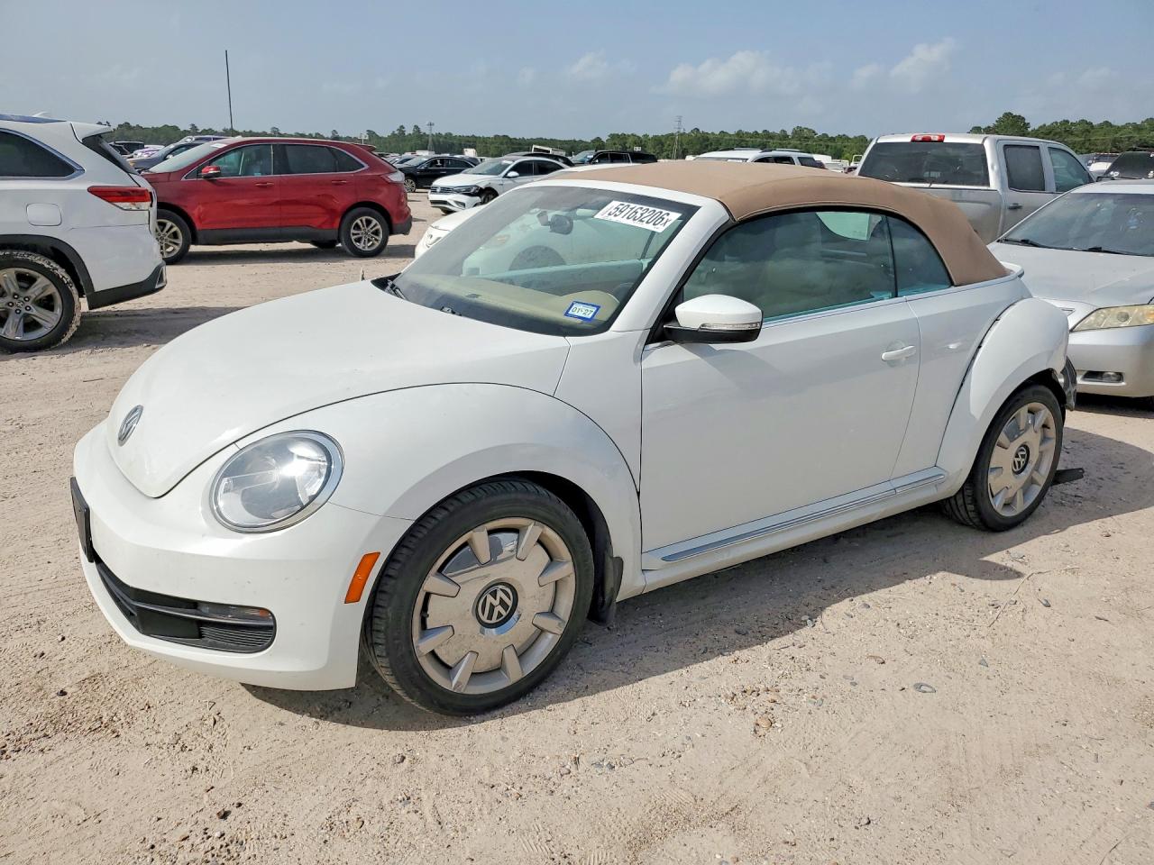 2015 Volkswagen Beetle 1.8T, VIN 3VW507AT6FM800277 — Rear end