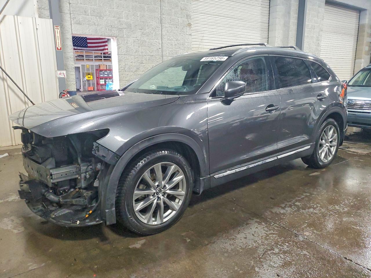2017 Mazda CX-9 Signature, VIN JM3TCBEY4H0137959 — Front end