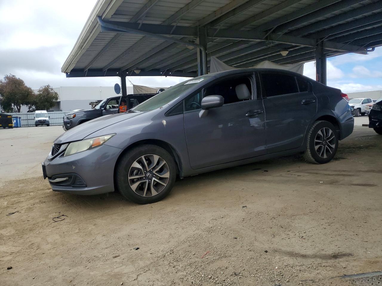 2014 Honda Civic EX, VIN 19XFB2F84EE259165 — Мелкие вмятины и царапины