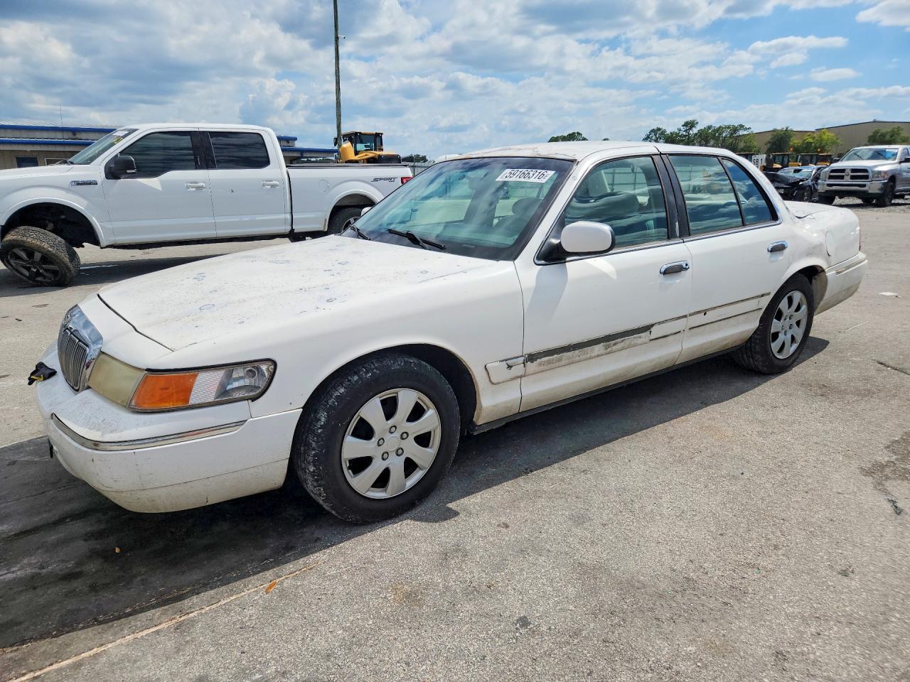 2001 Mercury Grand Marquis GS, VIN 2MEFM74W91X680035 — Rear end