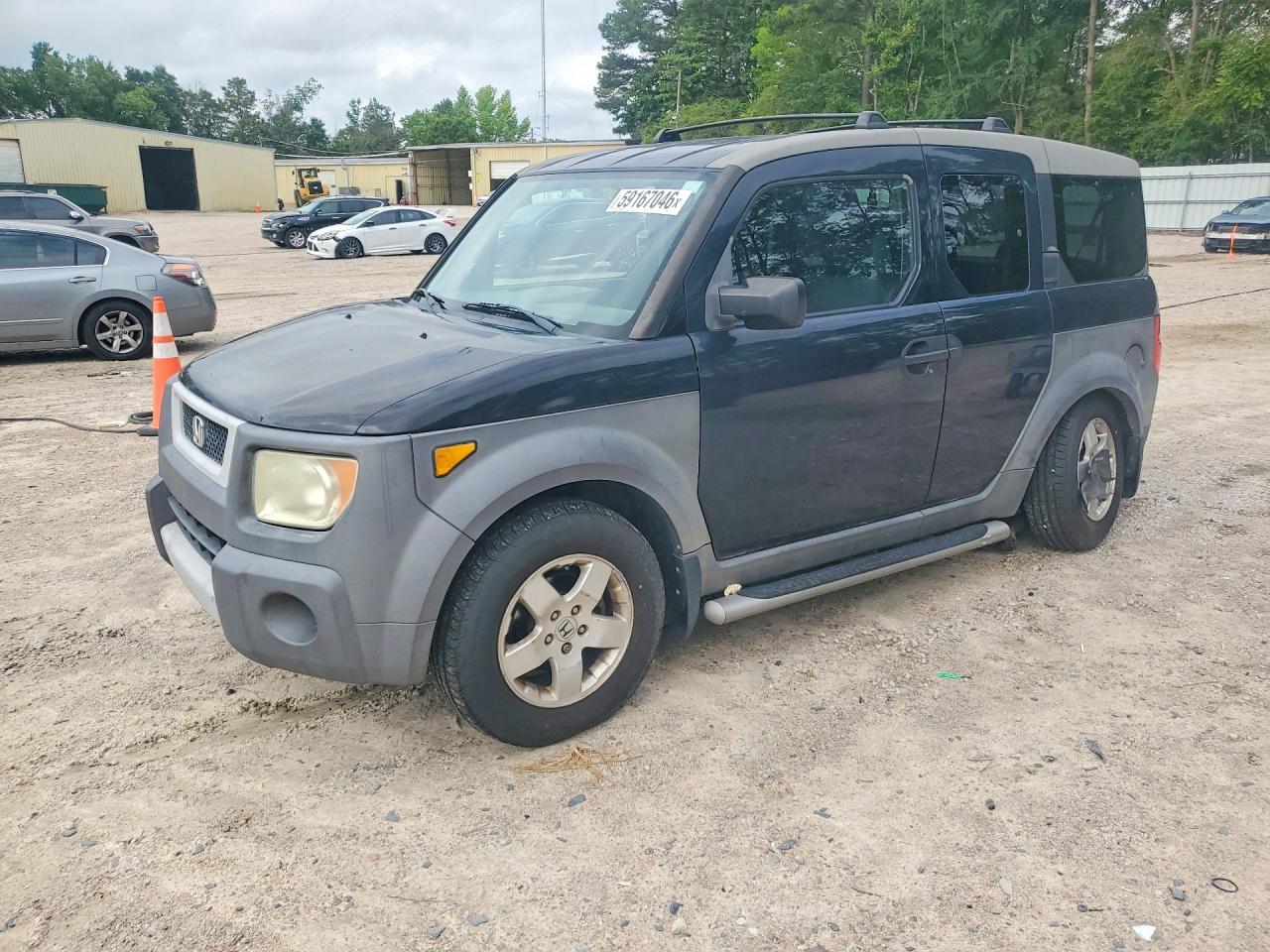 2003 Honda Element EX, VIN 5J6YH185X3L021761 — Undercarriage