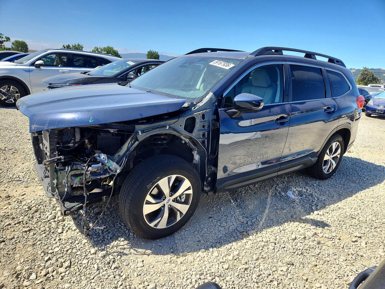 2024 Subaru Ascent Premium, VIN 4S4WMACD9R3428224 — Front end