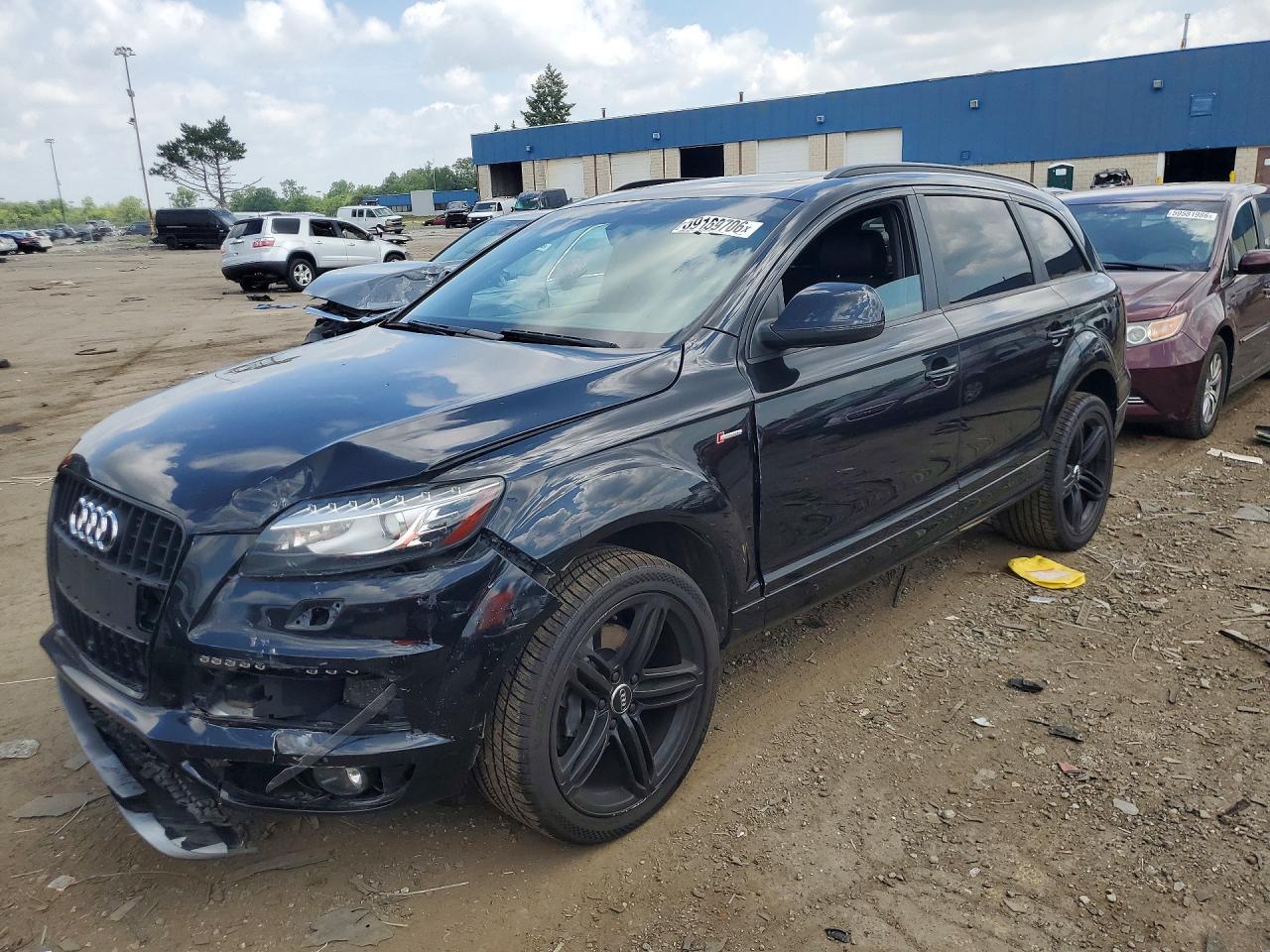 2015 Audi Q7 S line Prestige, VIN WA1DGAFE8FD027769 — Front end