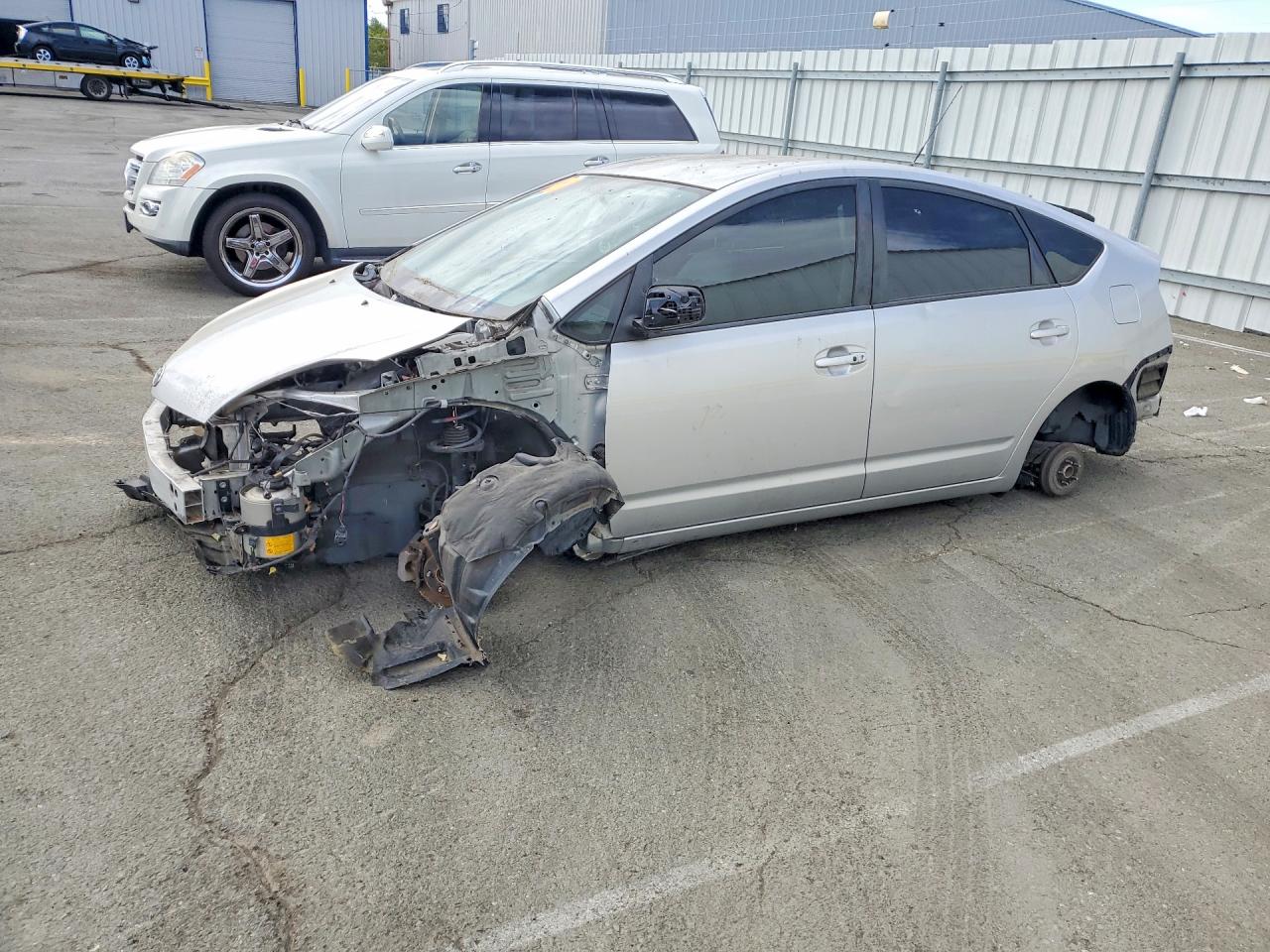 2006 Toyota Prius, VIN JTDKB20U667538042 — Разукомплектован