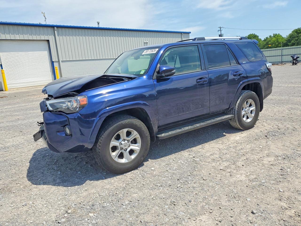 2019 Toyota 4Runner SR5 Premium, VIN JTEBU5JR3K5618177 — Front end