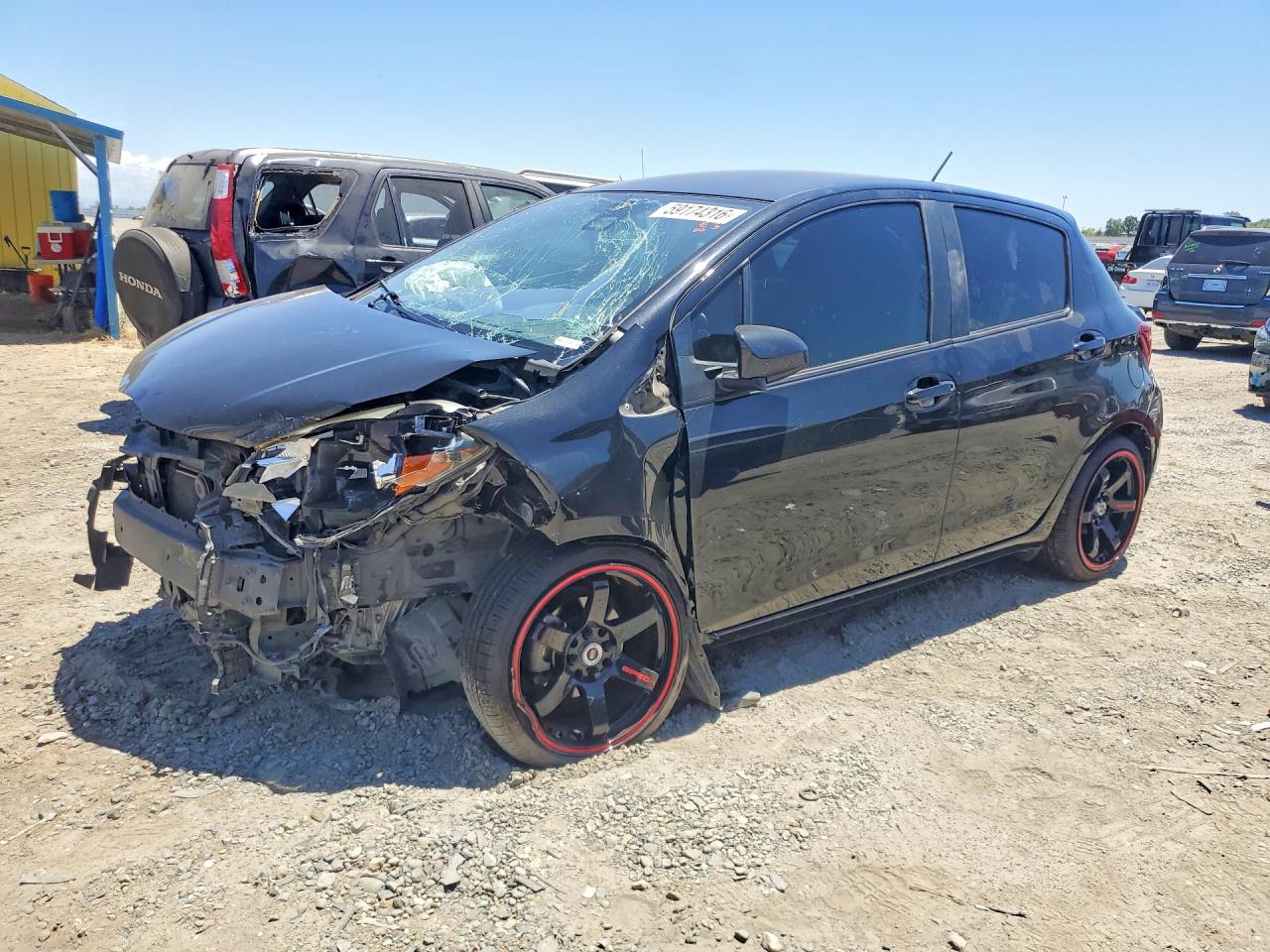 2017 Toyota Yaris L, VIN VNKKTUD38HA083928 — Front end