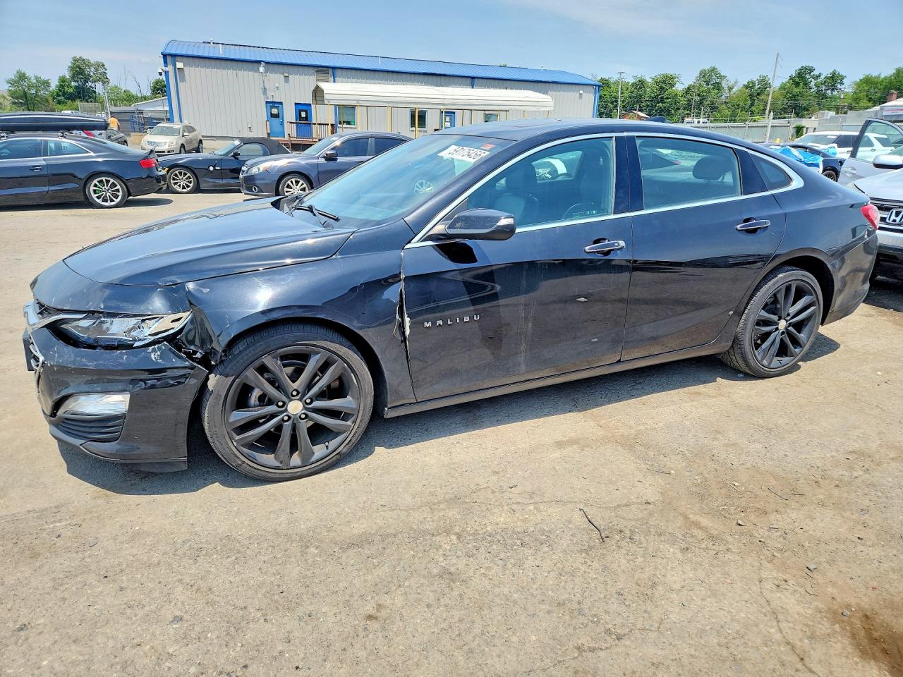 2022 Chevrolet Malibu Premier, VIN 1G1ZE5SX6NF213757 — Перед