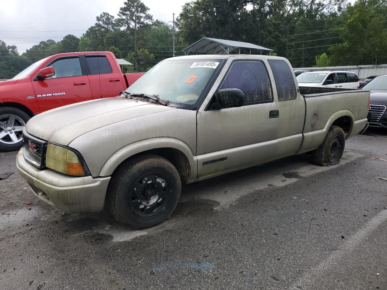 2003 GMC Sonoma SLS, VIN 1GTCS19X938265986 — Minor dents and scratches