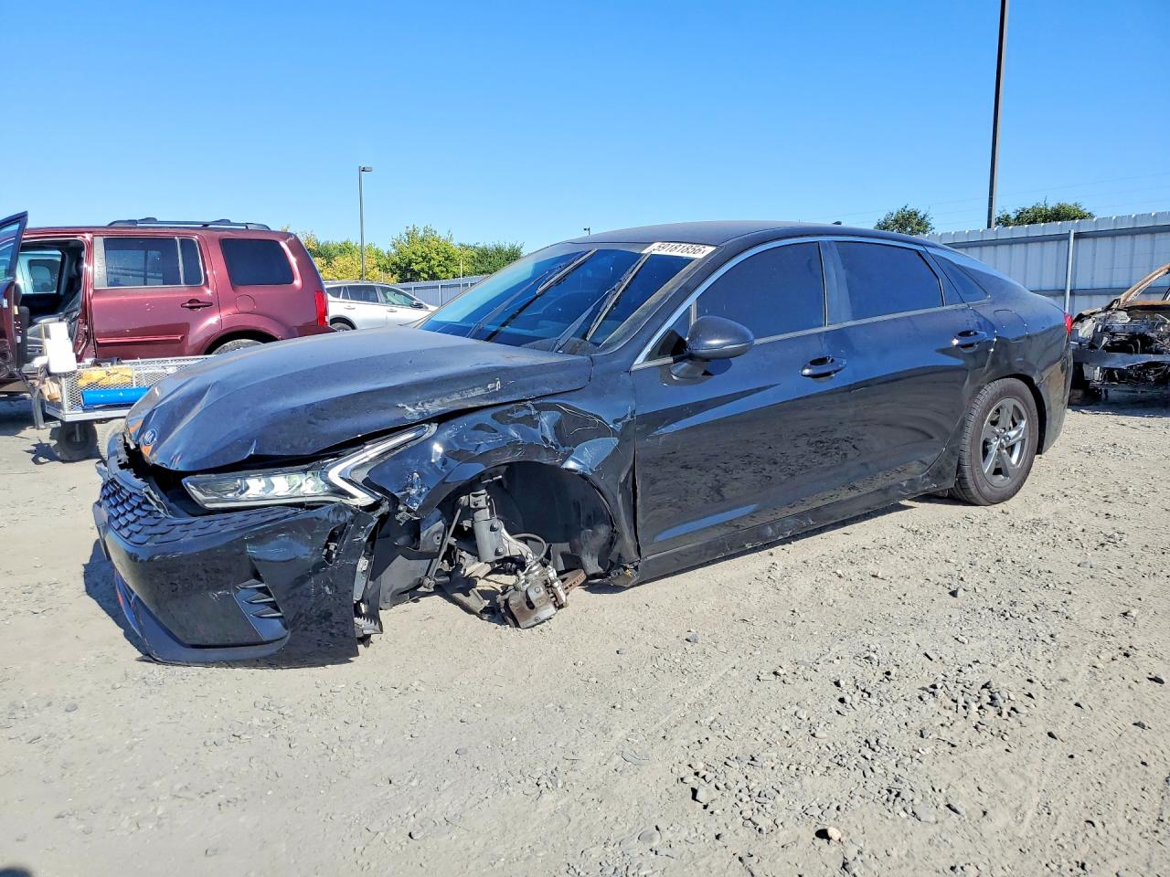 2021 Kia K5 LXS, VIN 5XXG14J27MG016137 — Front end