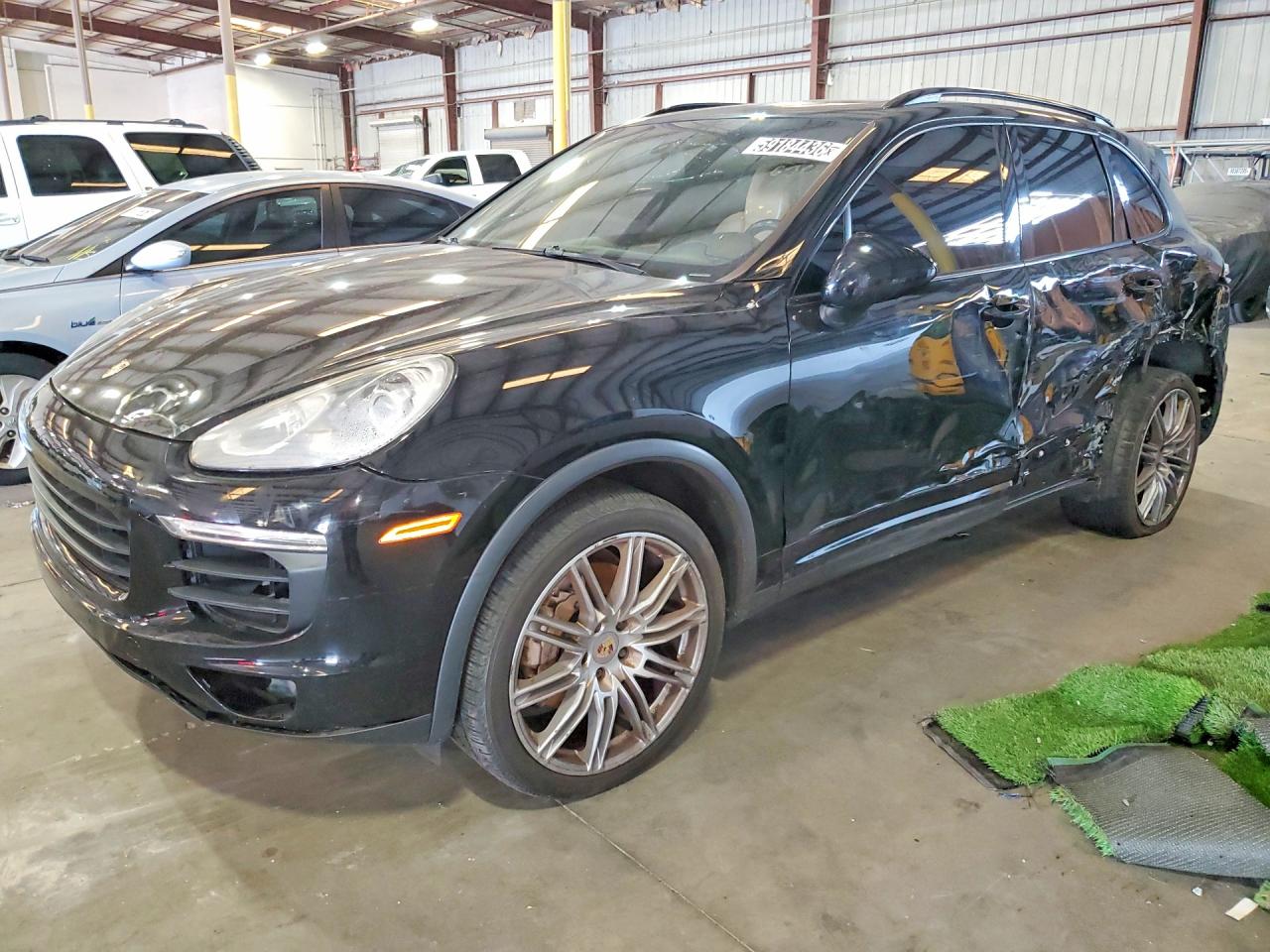 2016 Porsche Cayenne S, VIN WP1AB2A2XGLA94521 — Бок