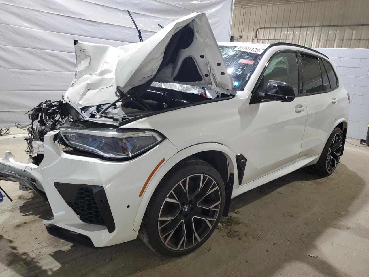 2020 BMW X5 M Competition, VIN 5YMJU0C09L9B05697 — Front end