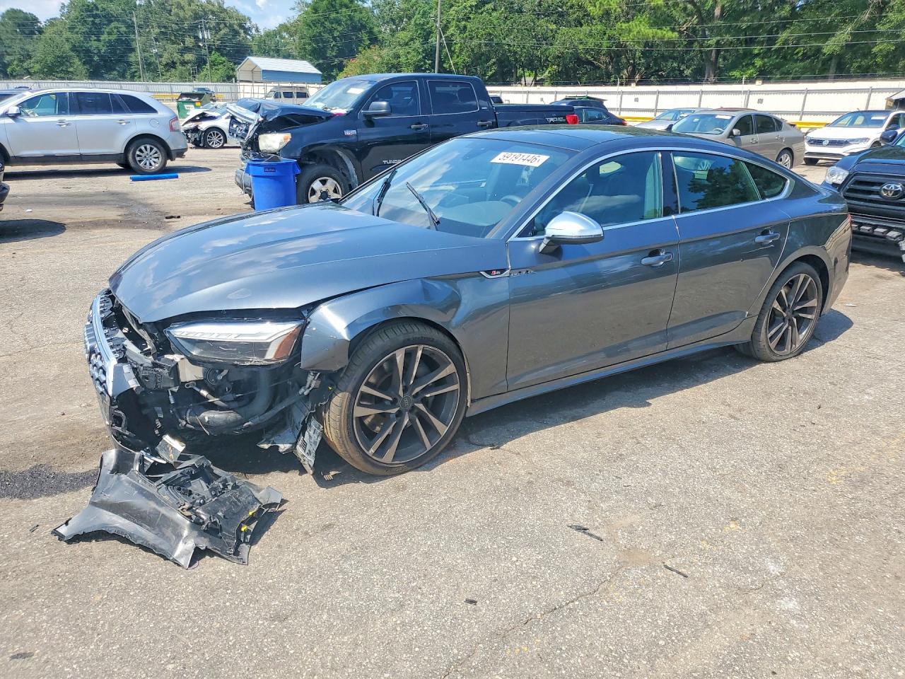 2022 Audi S5 Sportback Premium, VIN WAUA4CF56NA033225 — Front end