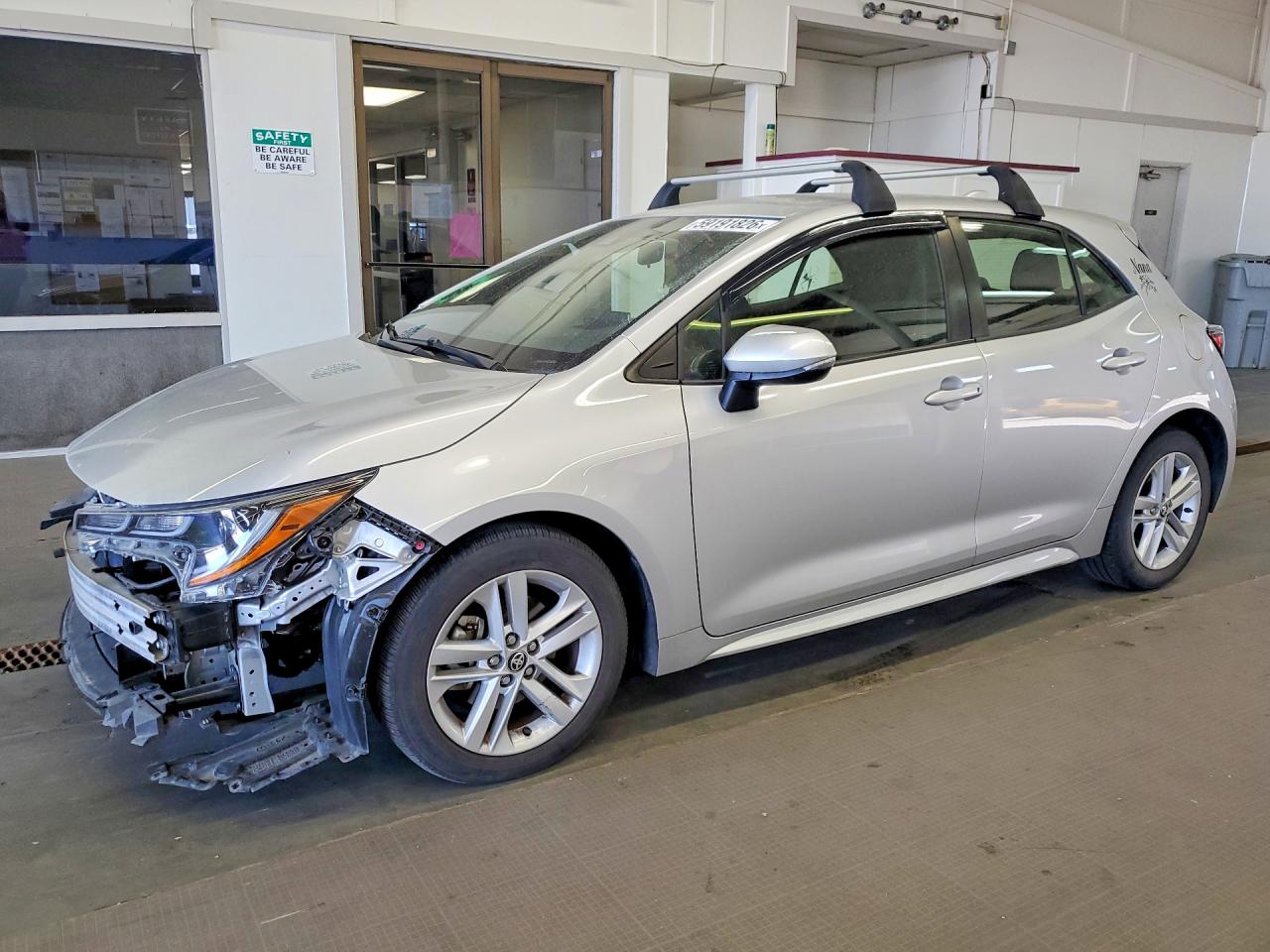 2022 Toyota Corolla SE, VIN JTND4MBE3N3148456 — Front end