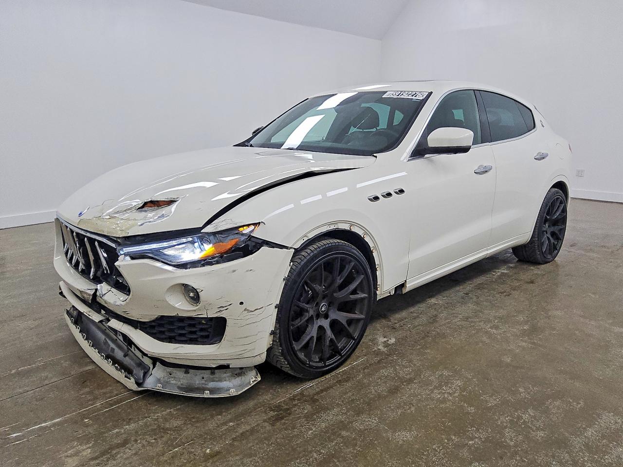 2020 Maserati Levante S, VIN ZN661YUA4LX344708 — Front end