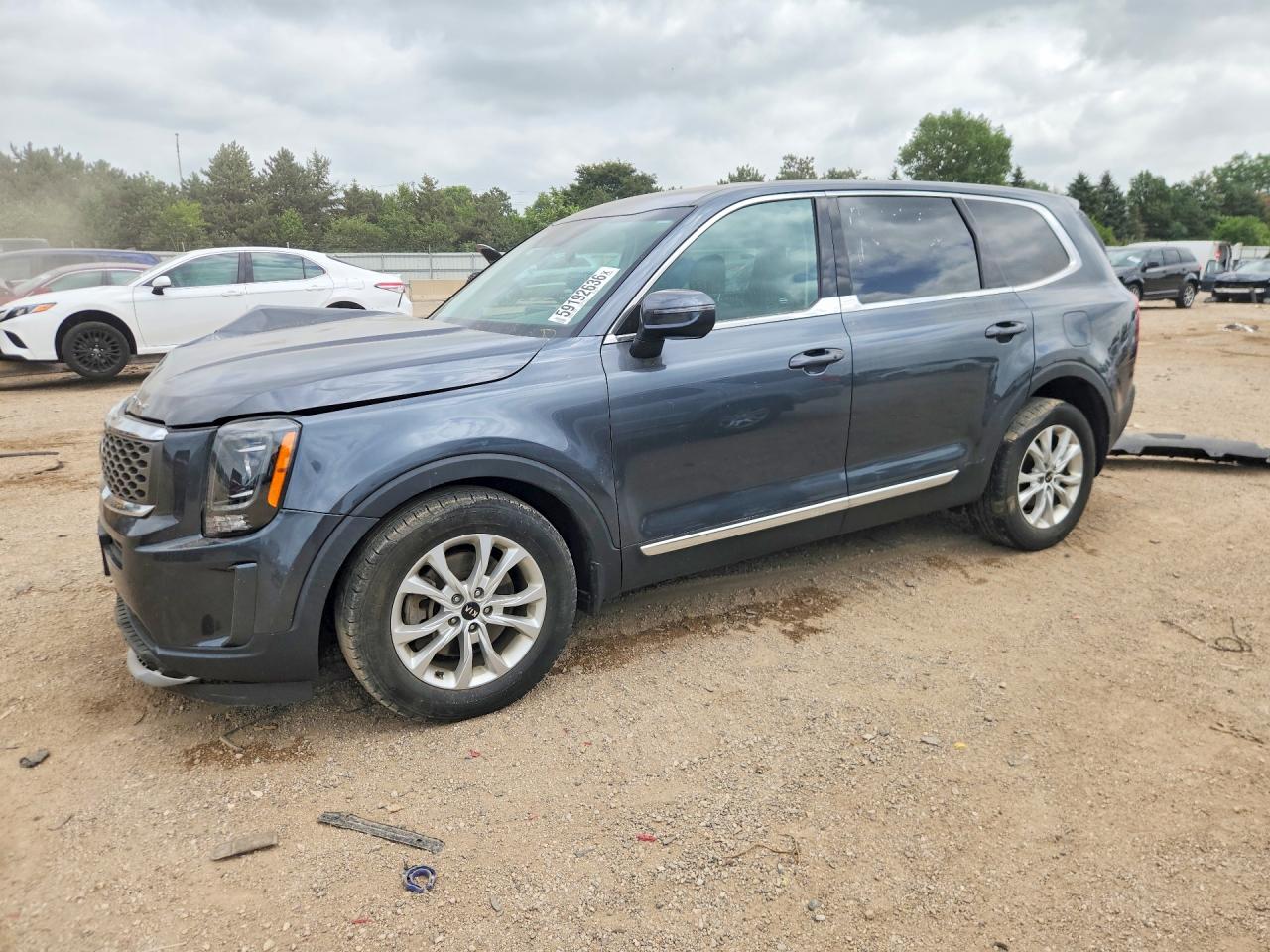 2020 Kia Telluride LX, VIN 5XYP2DHC6LG069594 — Front end