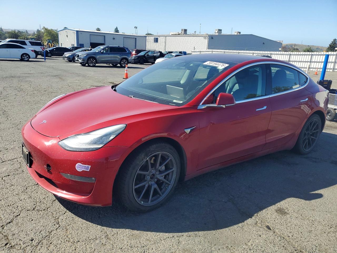 2018 Tesla Model 3 Long Range Battery, VIN 5YJ3E1EB7JF129726 — Мелкие вмятины и царапины