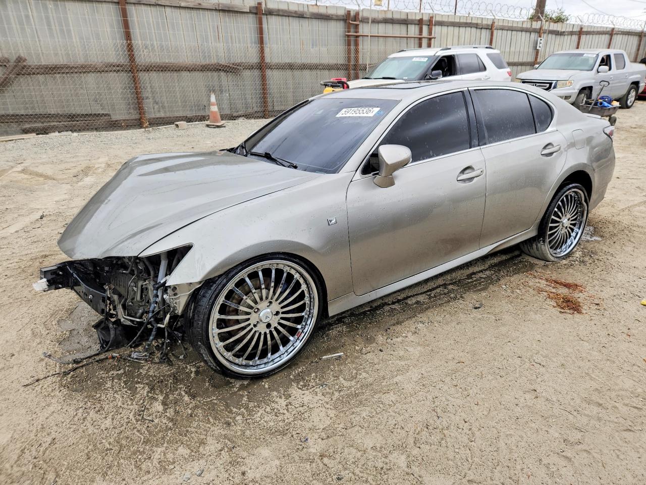 2016 Lexus GS 350, VIN JTHBZ1BL2GA006994 — Перед