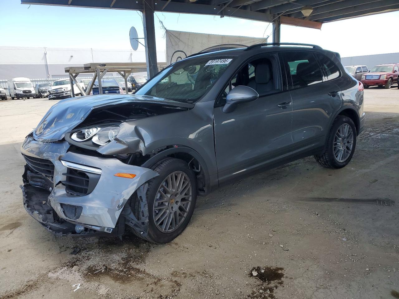 2018 Porsche Cayenne, VIN WP1AA2A25JKA04742 — Перед