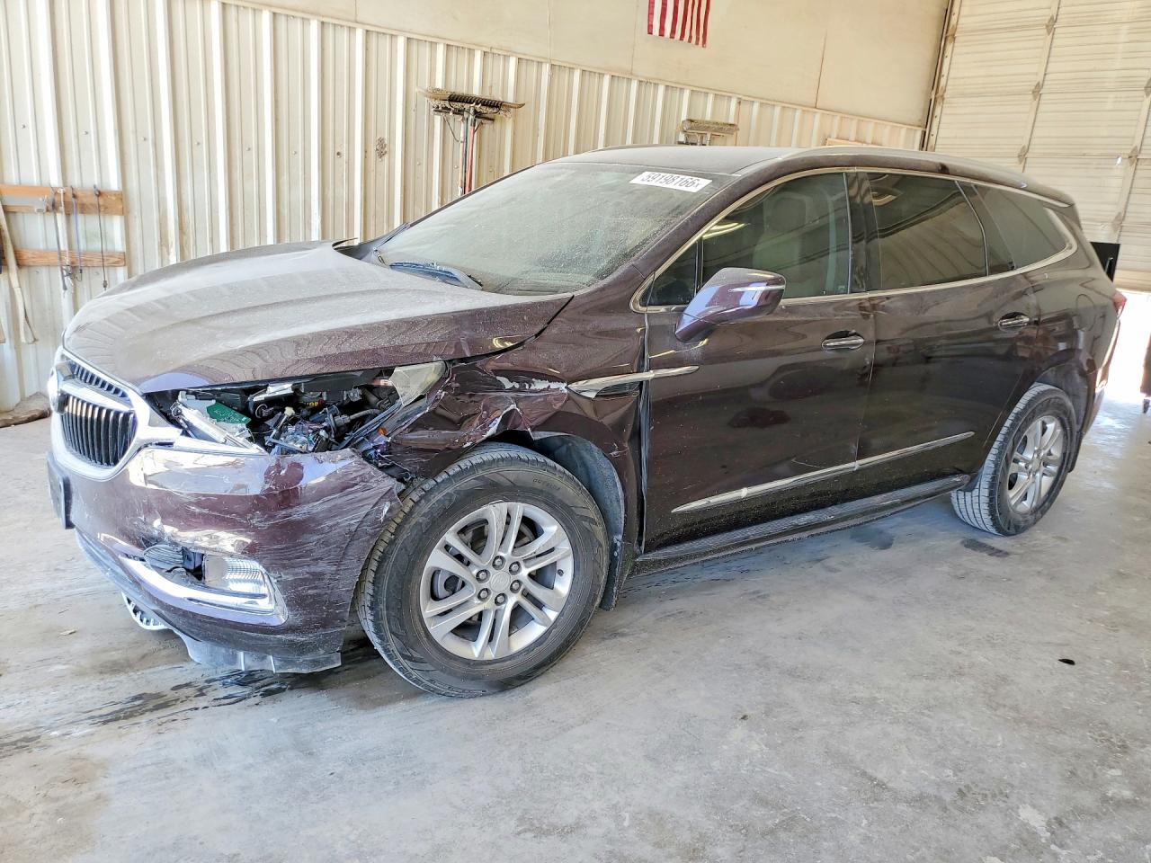 2018 Buick Enclave Essence, VIN 5GAERBKW8JJ163677 — Front end