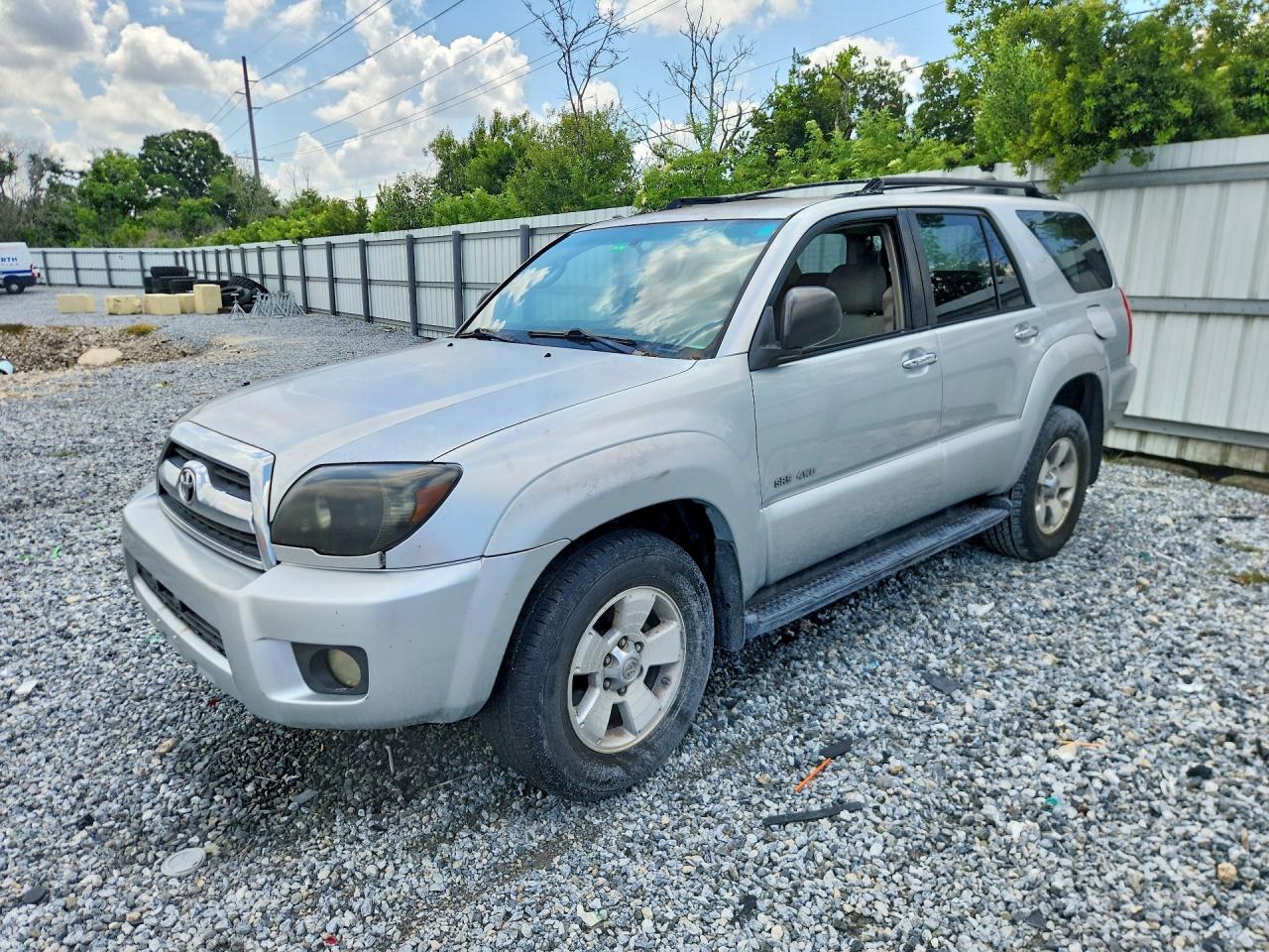 2006 Toyota 4Runner SR5 Sport, VIN JTEBU14R060090220 — Minor dents and scratches