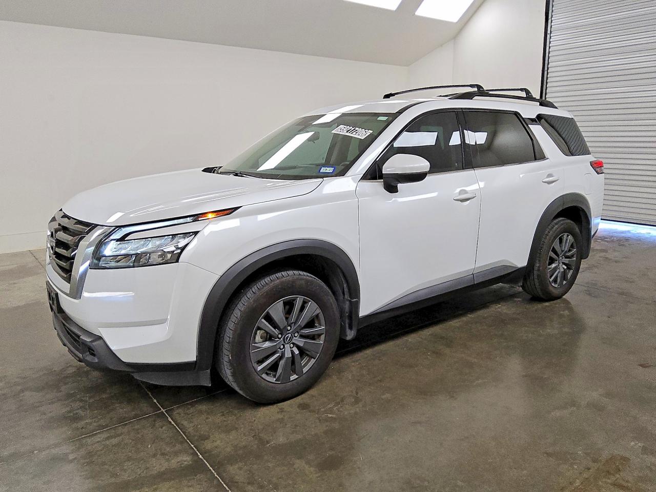 2025 Nissan Pathfinder SV, VIN 5N1DR3BAXSC302097 — Minor dents and scratches
