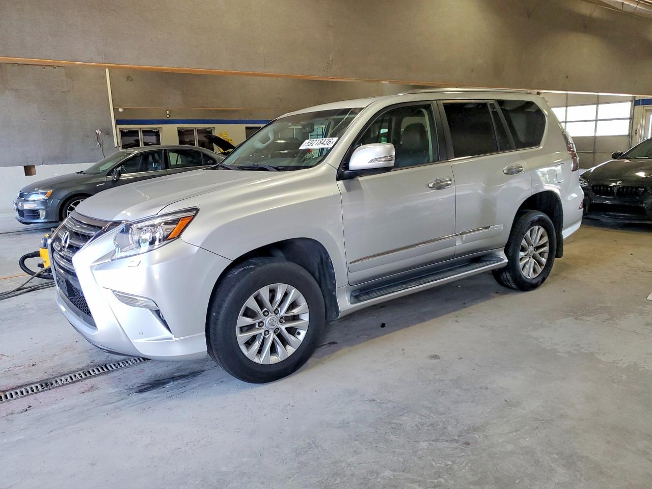 2016 Lexus GX 460, VIN JTJBM7FX5G5133230 — Minor dents and scratches