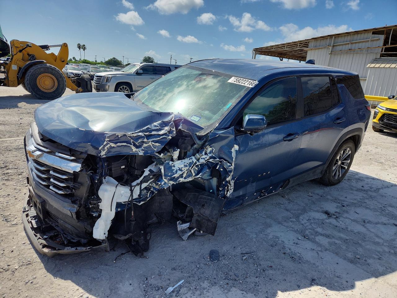 2026 Chevrolet Equinox FWD LT, VIN 3GNAXHEG0TL153593 — Перед