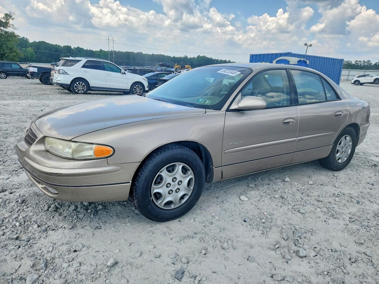 2001 Buick Regal LS, VIN 2G4WB55K011117199 — Перед