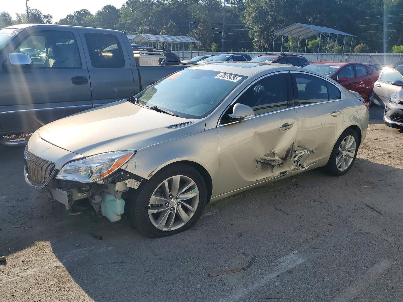2015 Buick Regal Premium I, VIN 2G4GN5EX6F9195566 — Front end