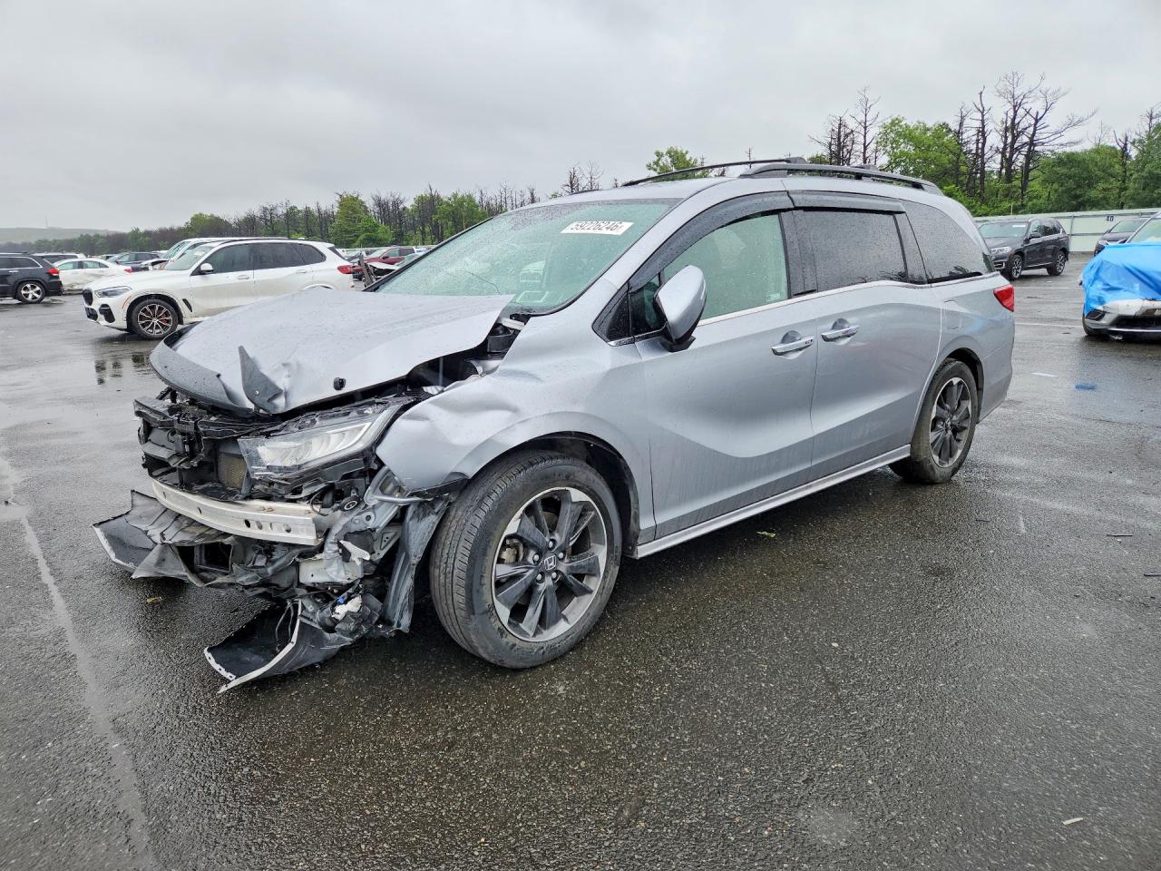 2022 Honda Odyssey Elite, VIN 5FNRL6H93NB008221 — Front end
